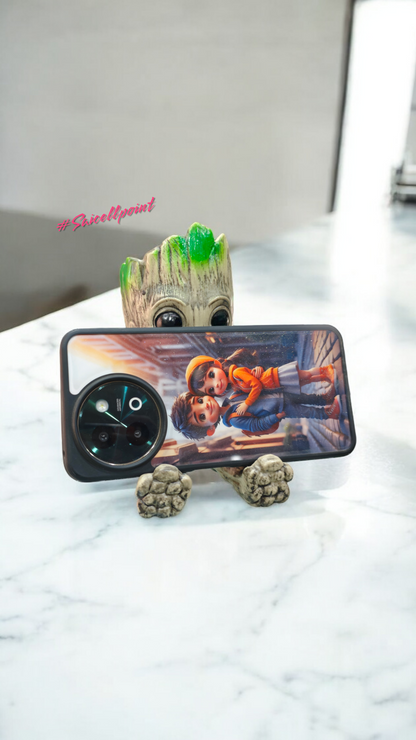 Groot Mobile Stand