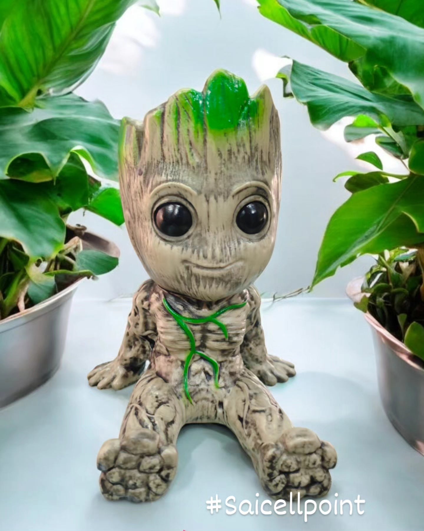 Groot Mobile Stand